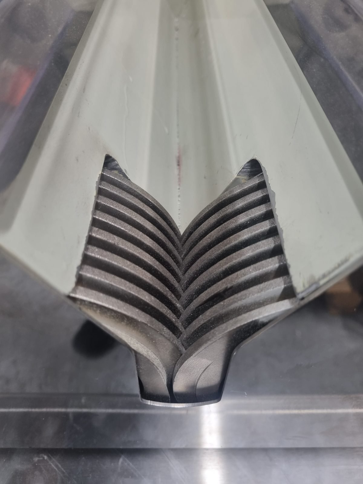 Chevron grinding wheels — detail