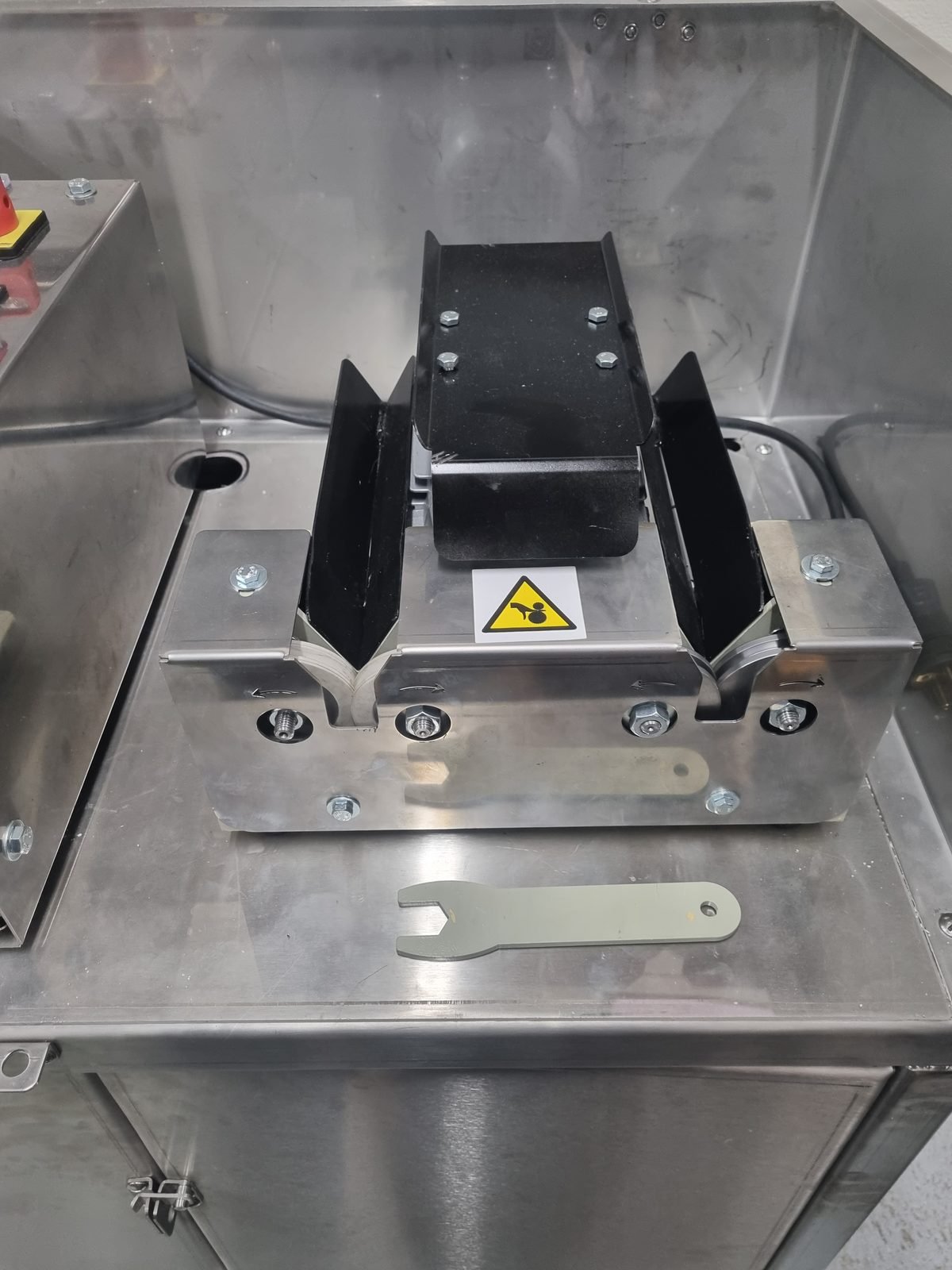 HCL polishing station